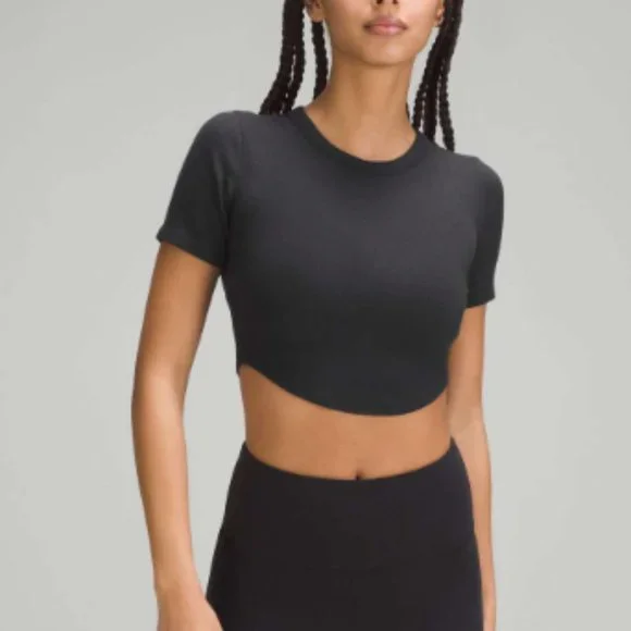 (6565) LULULEMON HOLD TIGHT Cropped T-Shirt Sz 10 - Picture 3 of 5